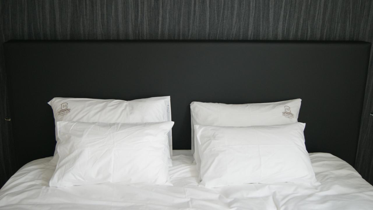 טינן Hotel Kronacker מראה חיצוני תמונה